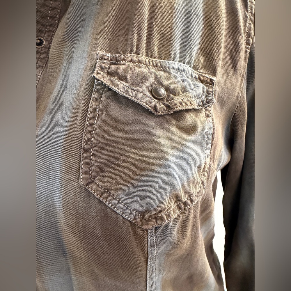 Ryan Michael Snap-Front Western Blouse with Embroidery and Beautiful Details. - Picture 6 of 15